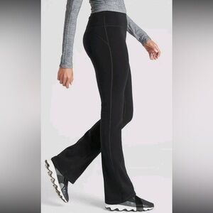Athleta Women’s Altitude Pant in Polartec Power Stretch Black  Size Medium